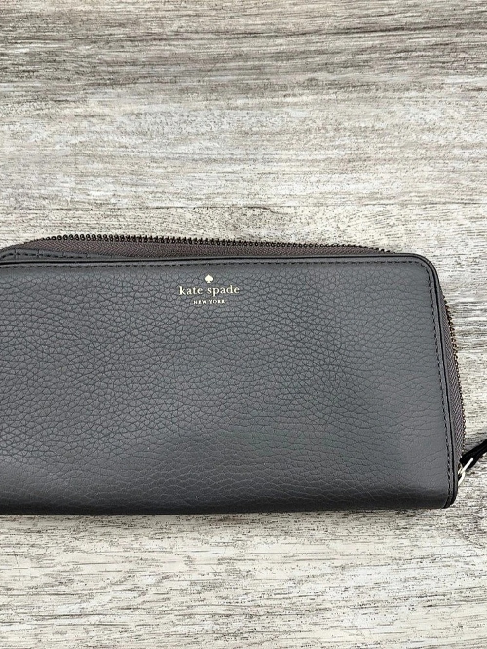 Kate Spade New York Grey Pebbled Leather Zip Around Continental Wallet CLEAN